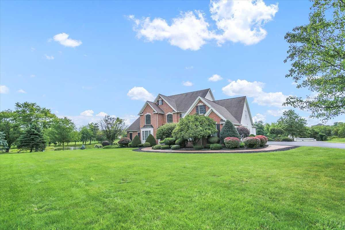 660 South Meadow Lane, Hummelstown, PA, USA, 17036 | Single Family