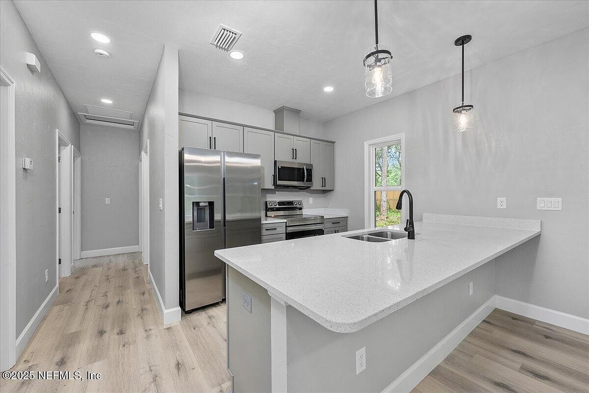 108 Pamela St Interlachen, FL 32148 | Single Family