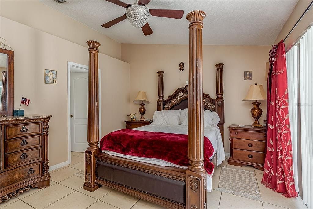 1786 Biarritz Cir Tarpon Springs, FL 34689 | Single Family