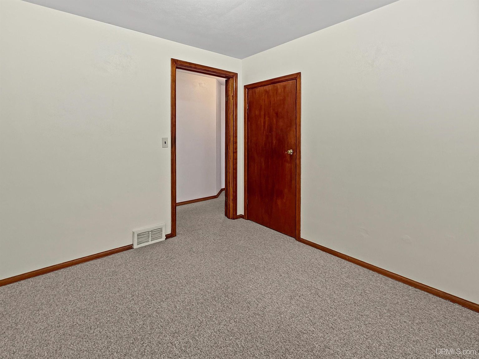 428 E Caspian Ave Caspian, MI 49915  | Single Family