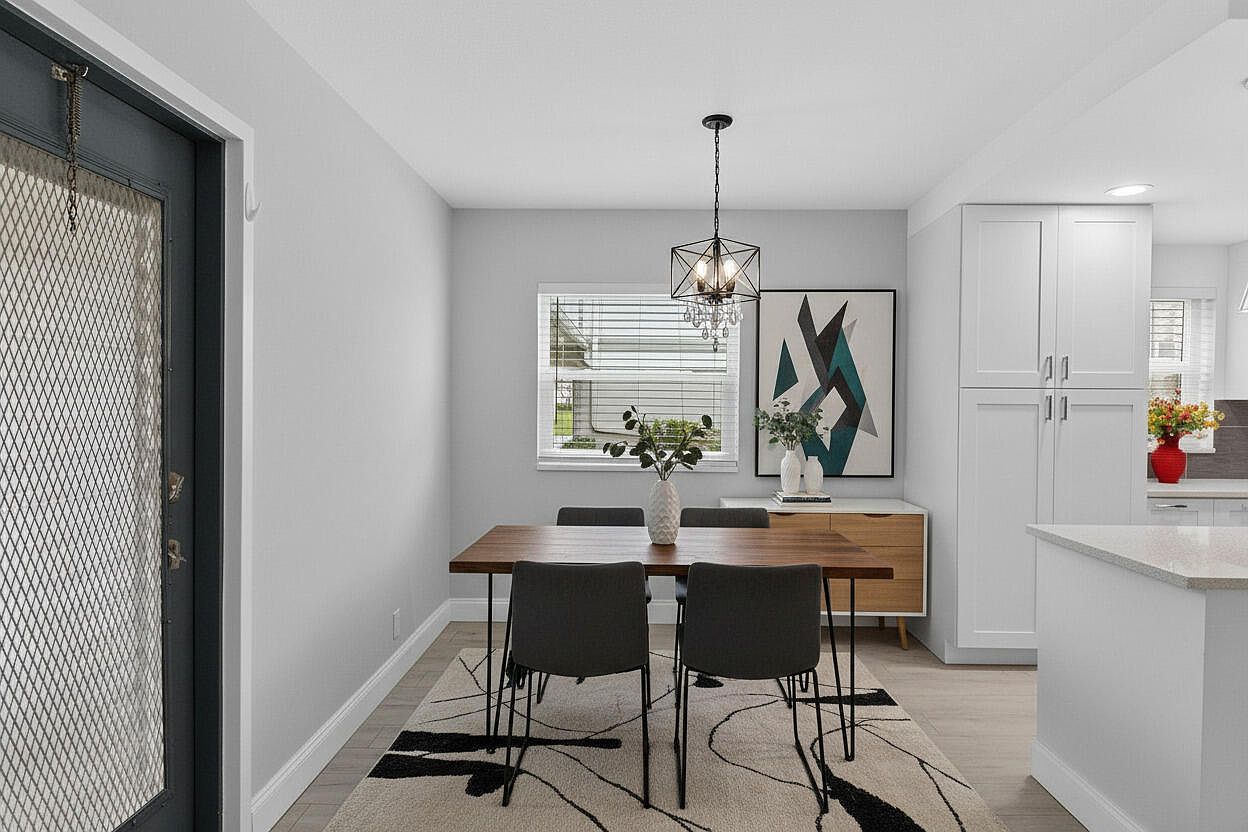 212 Monaco E Delray Beach, FL 33446  | Condominium