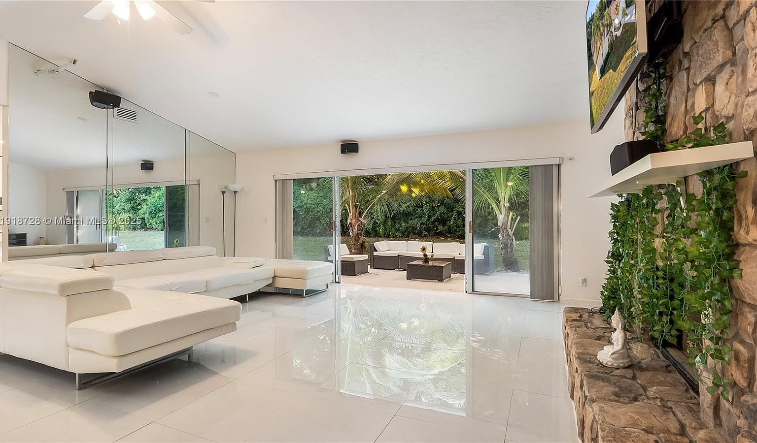 2451 SW 23rd Cranbrook Dr Boynton Beach, FL 33436  | Single Family