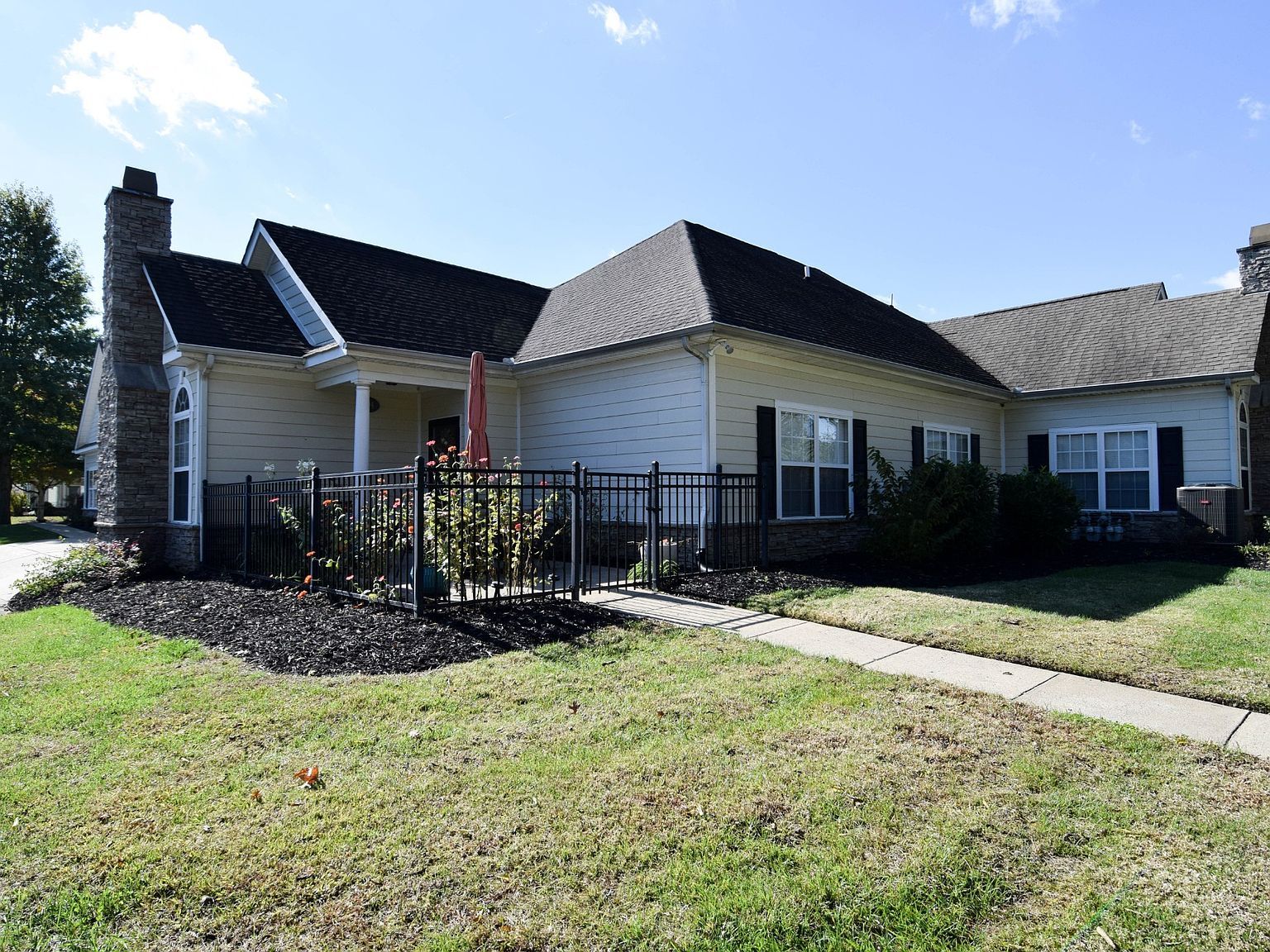 825 S Browns Ln APT 404 Gallatin, TN 37066  | Condominium
