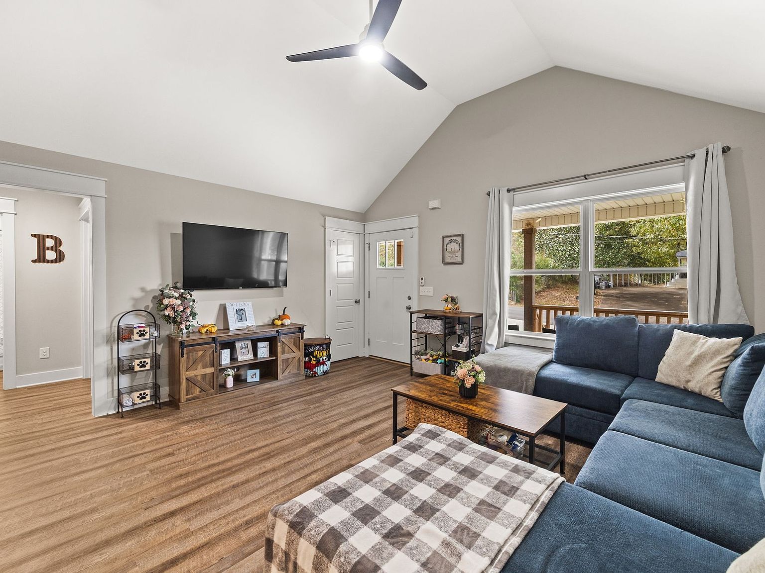 103C Oak Park Dr Dickson, TN 37055  | Single Family