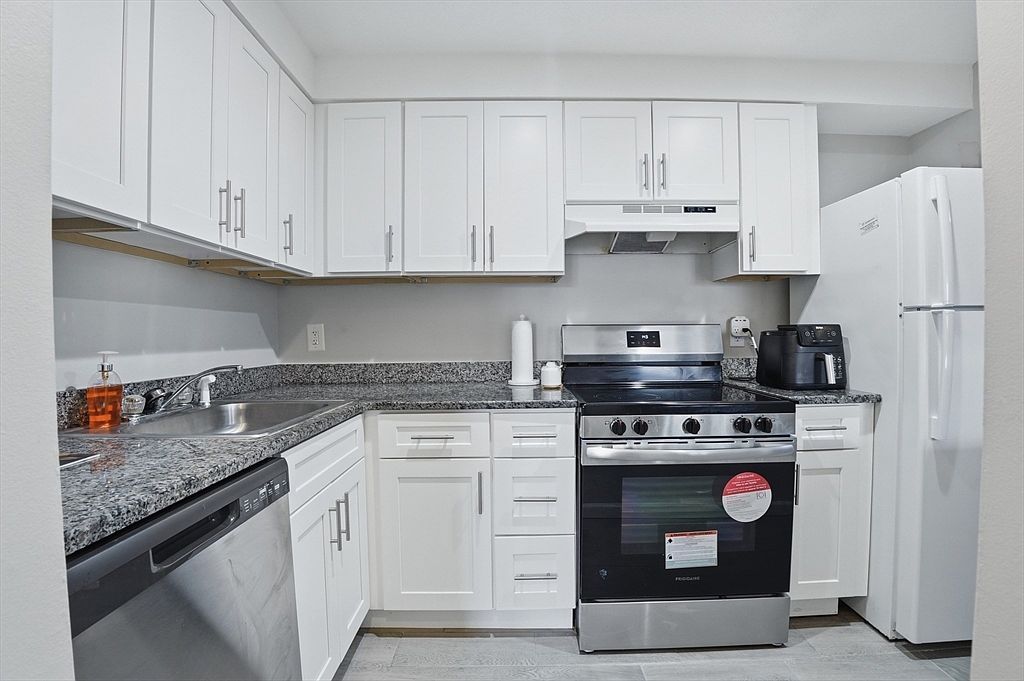 180 Main St APT B34 Bridgewater, MA 02324  | Condominium