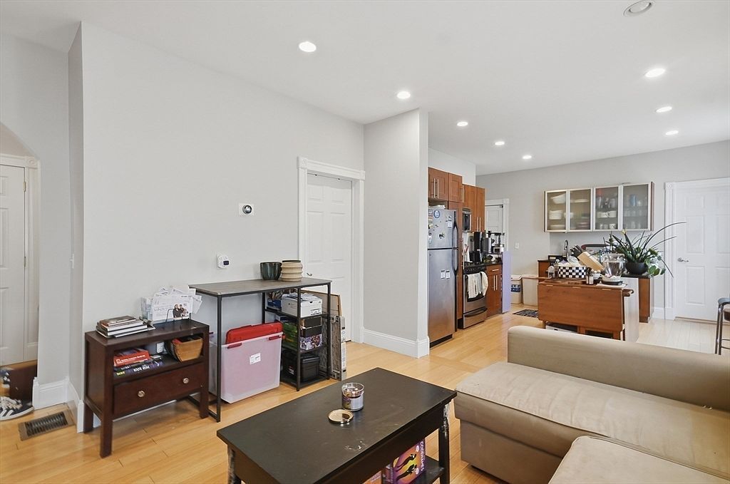 26 Chestnut Ave #1 Jamaica Plain, MA 02130 | Condominium