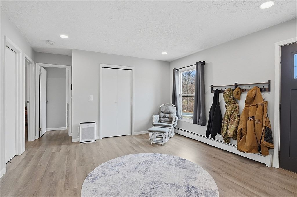 185 Davis Rd Westminster, MA 01473 | Single Family