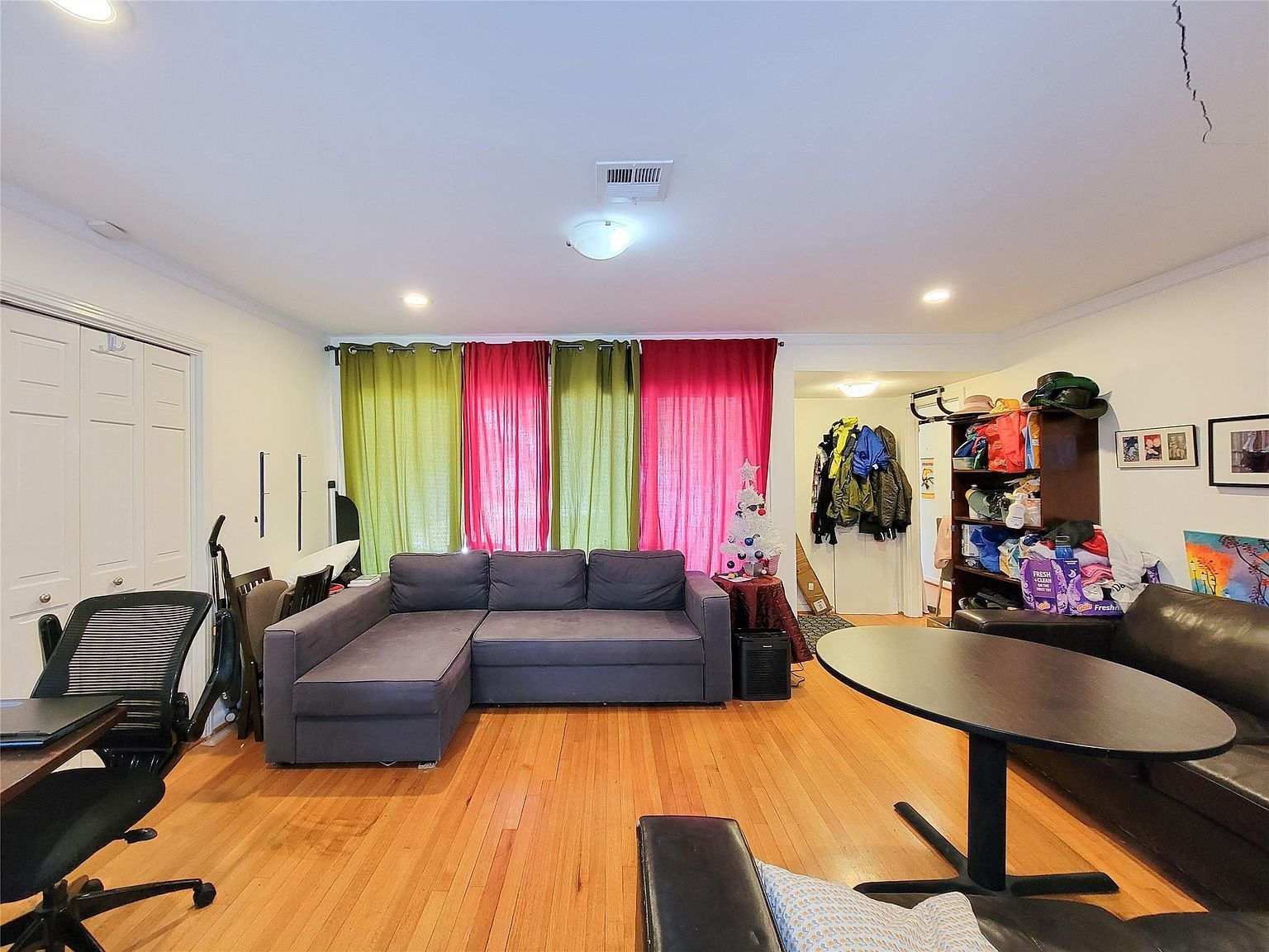 5325 Schumacher Ln Houston, TX 77056  | Single Family