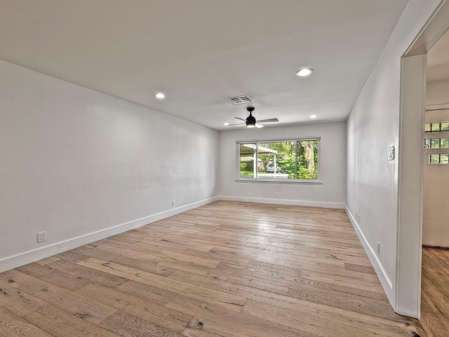 8927 Rockhurst Dr Houston, TX 77080 | Single Family