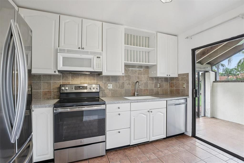 5387 Huntingwood Ct #4 Sarasota, FL 34235 | Condominium