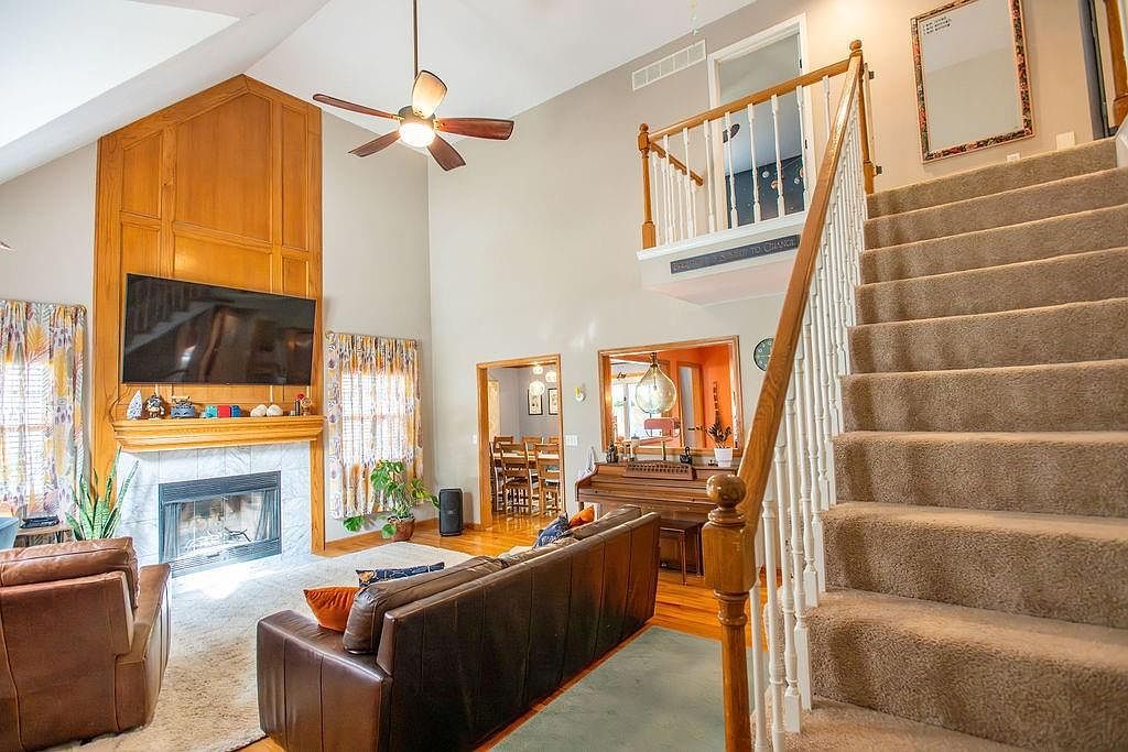 1603 Roanoke Dr Warrensburg, MO 64093 | Single Family