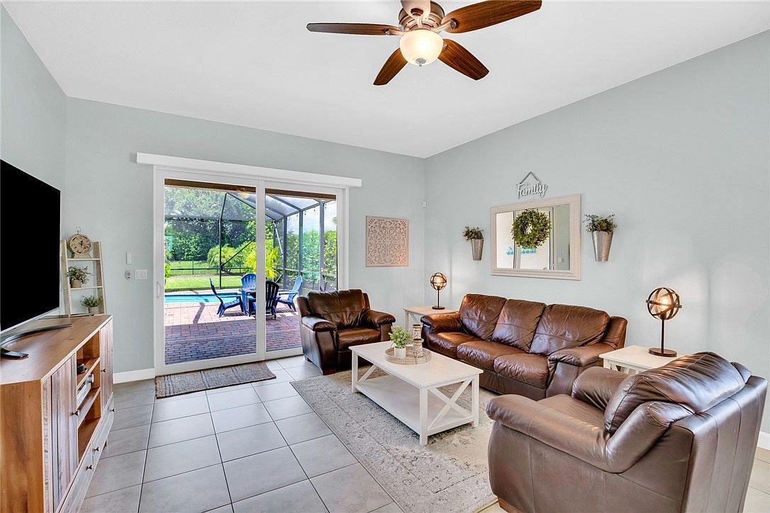 1819 Berkshire Cir SW Vero Beach, FL 32968  | Single Family