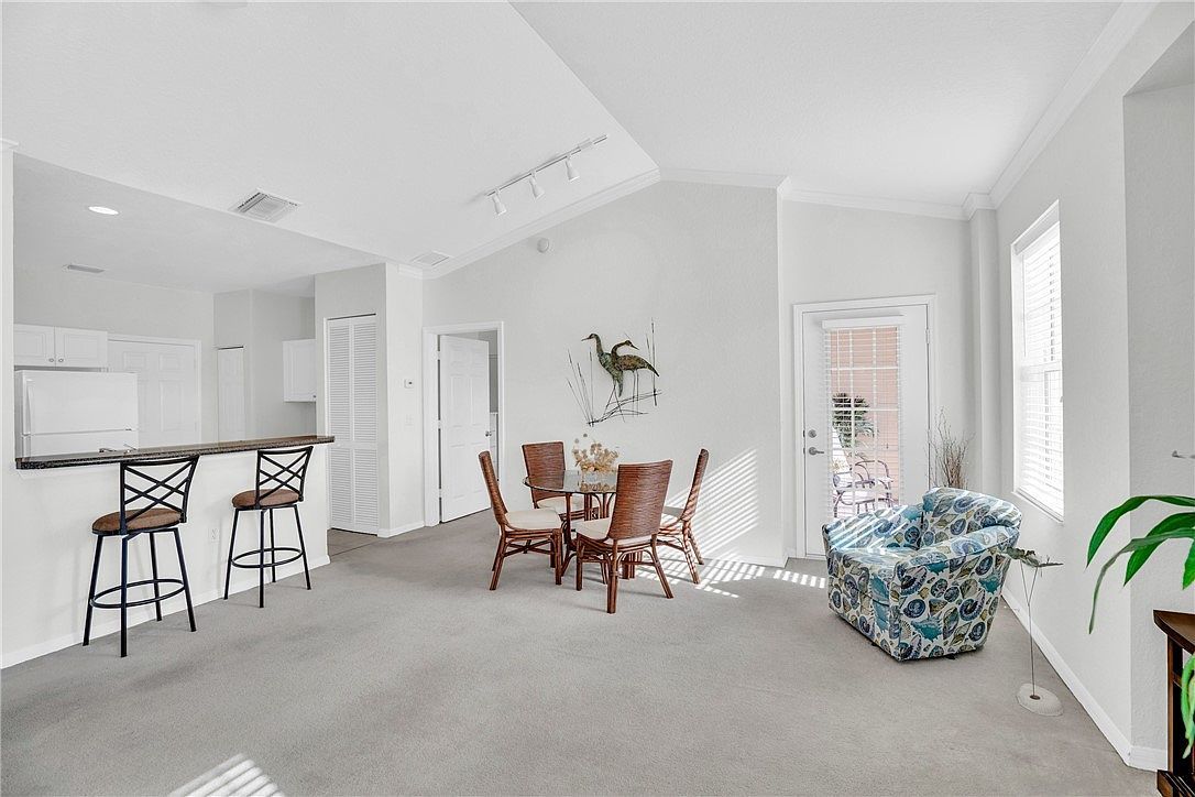 2582 57th Cir Vero Beach, FL 32966  | Single Family