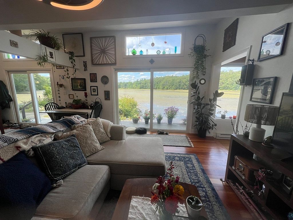 102 River St Leicester, MA 01524 | Single Family