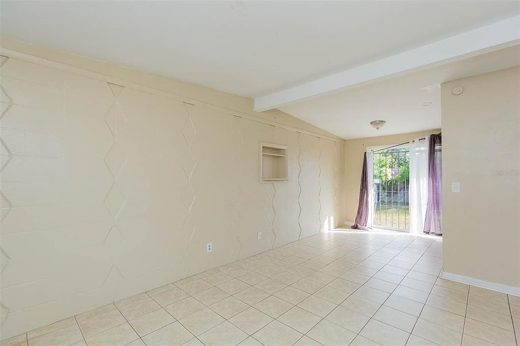 5016 S 86th St Tampa, FL 33619  | Single Family