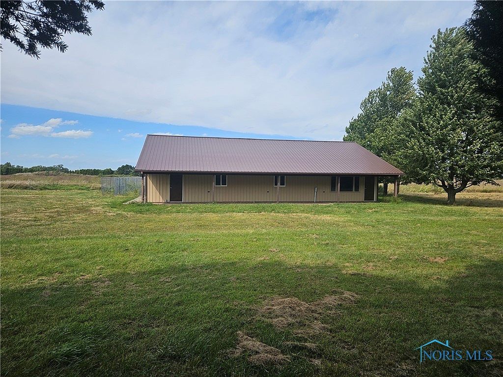 19330 Tuller Rd Bowling Green, OH 43402 | Single Family