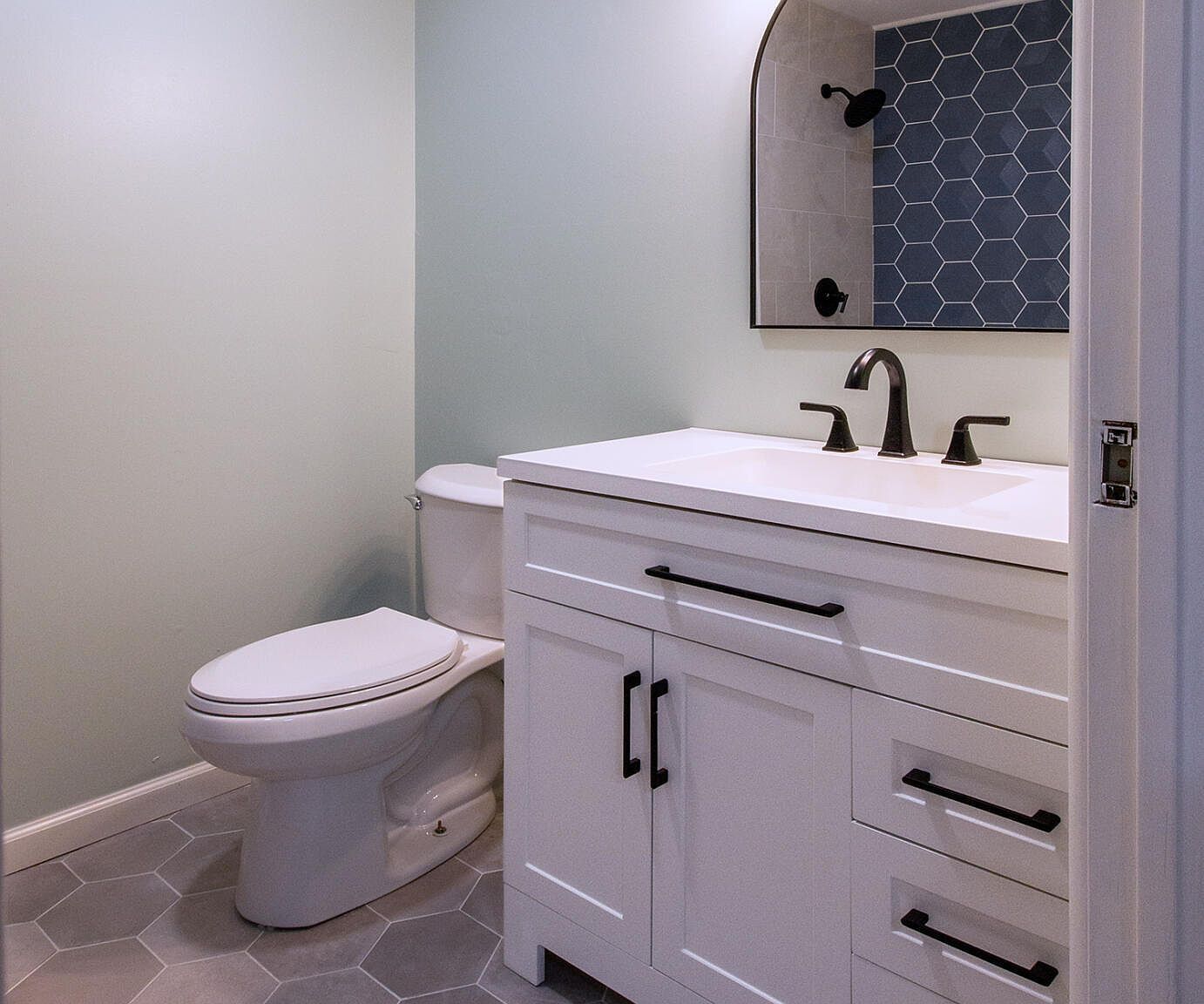 6818 Fenwyck Rd APT 7 Maumee, OH 43537  | Condominium