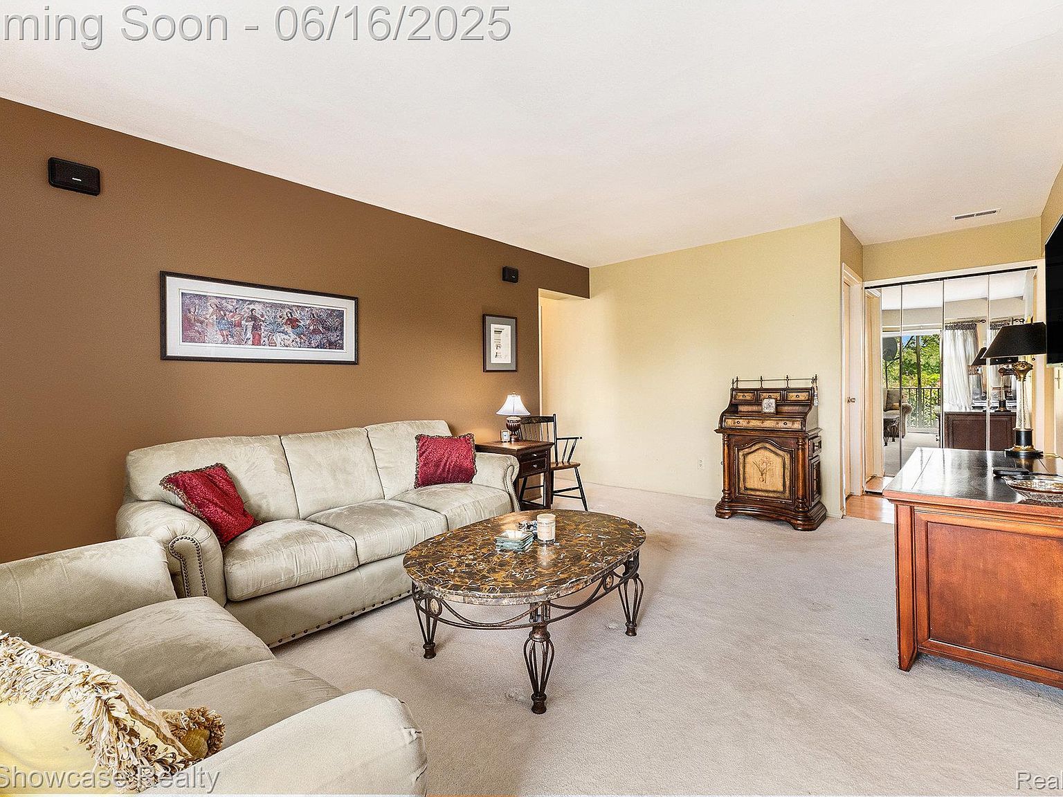 3835 Lone Pine Rd West Bloomfield, MI 48323 | Condominium