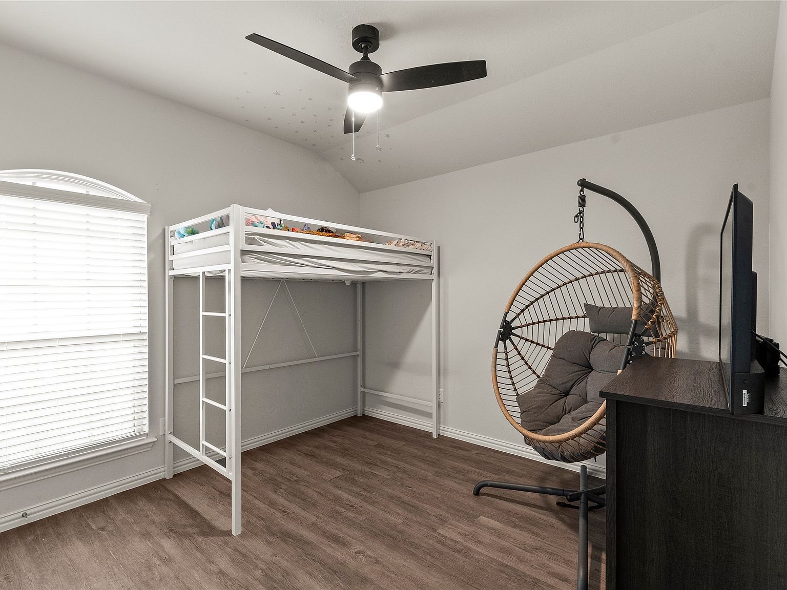 115 Oak Springs Loop Mabank, TX 75147 | Single Family