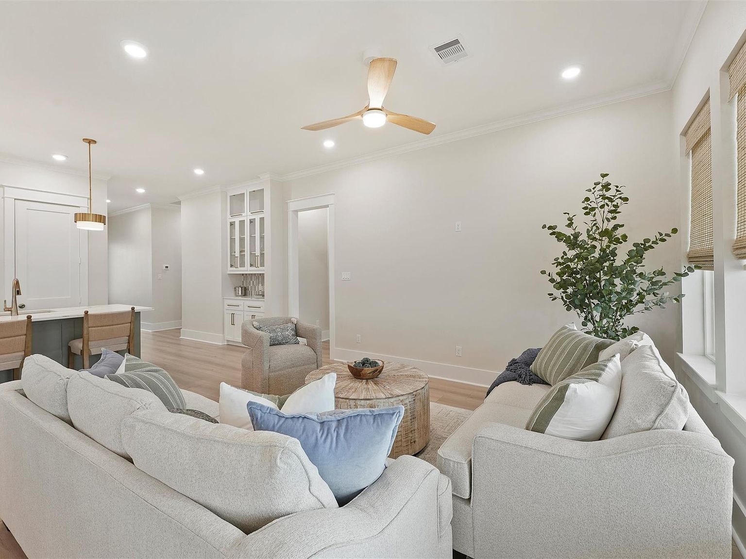 4046 Miramar Ct Galveston, TX 77554  | Single Family