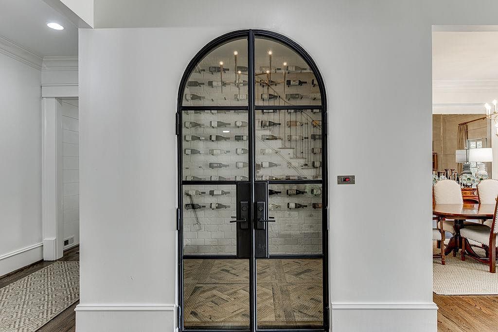 923 Little Darby Ln Suwanee, GA 30024  | Single Family