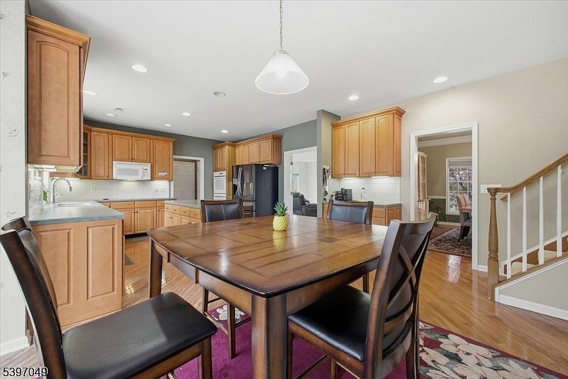 13 Old Schoolhouse Rd Asbury, NJ 08802  | Single Family