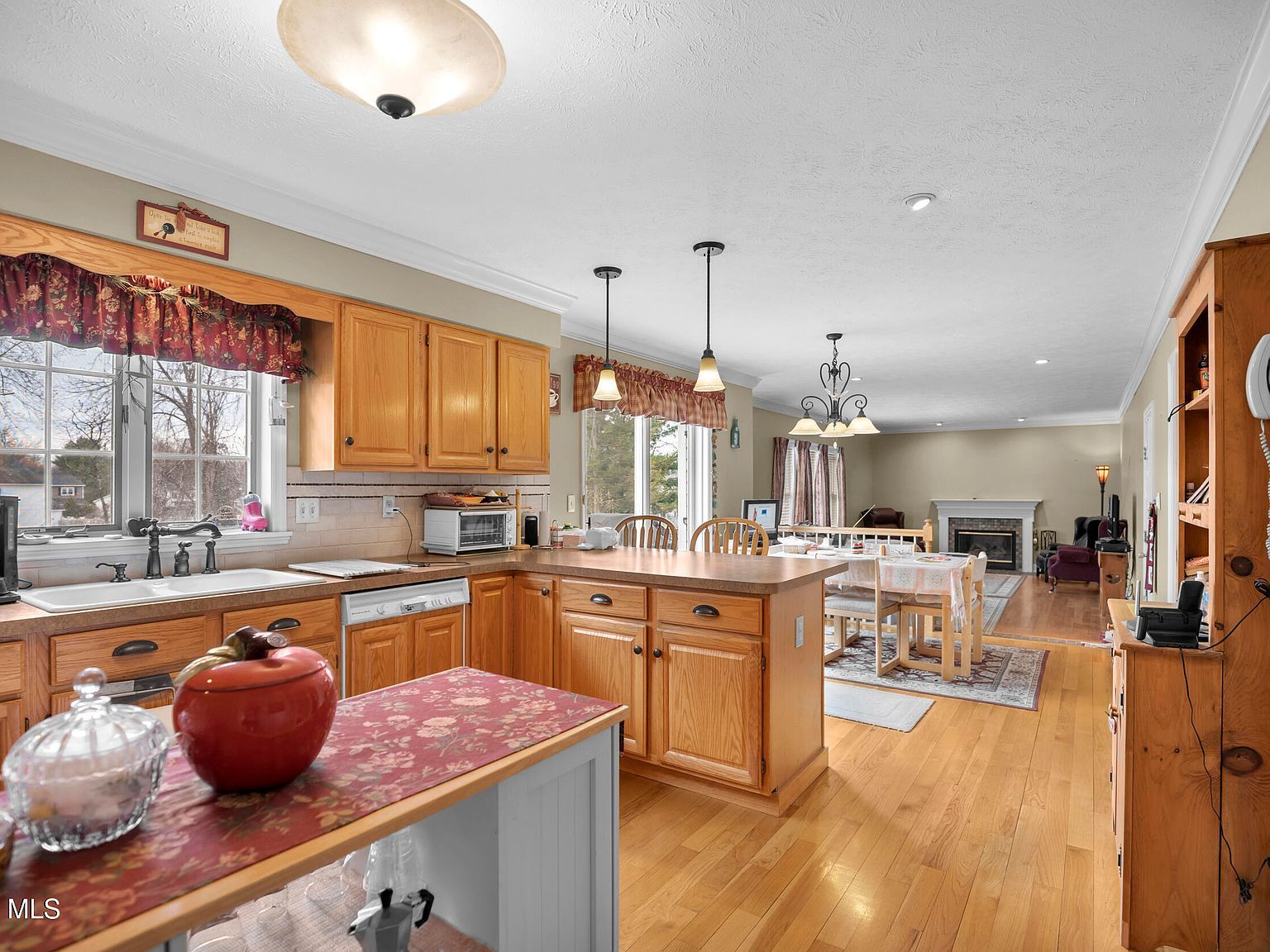 20 Valleywood Dr Niskayuna, NY 12309  | Single Family