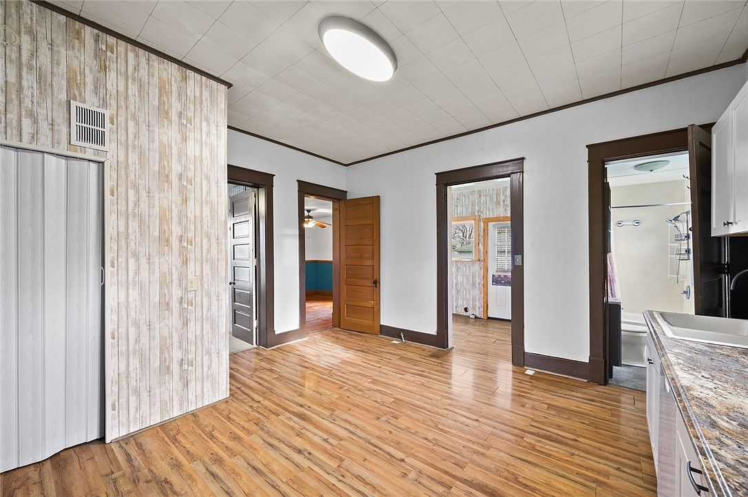 1612 S Jefferson St Paris, IL 61944 | Single Family