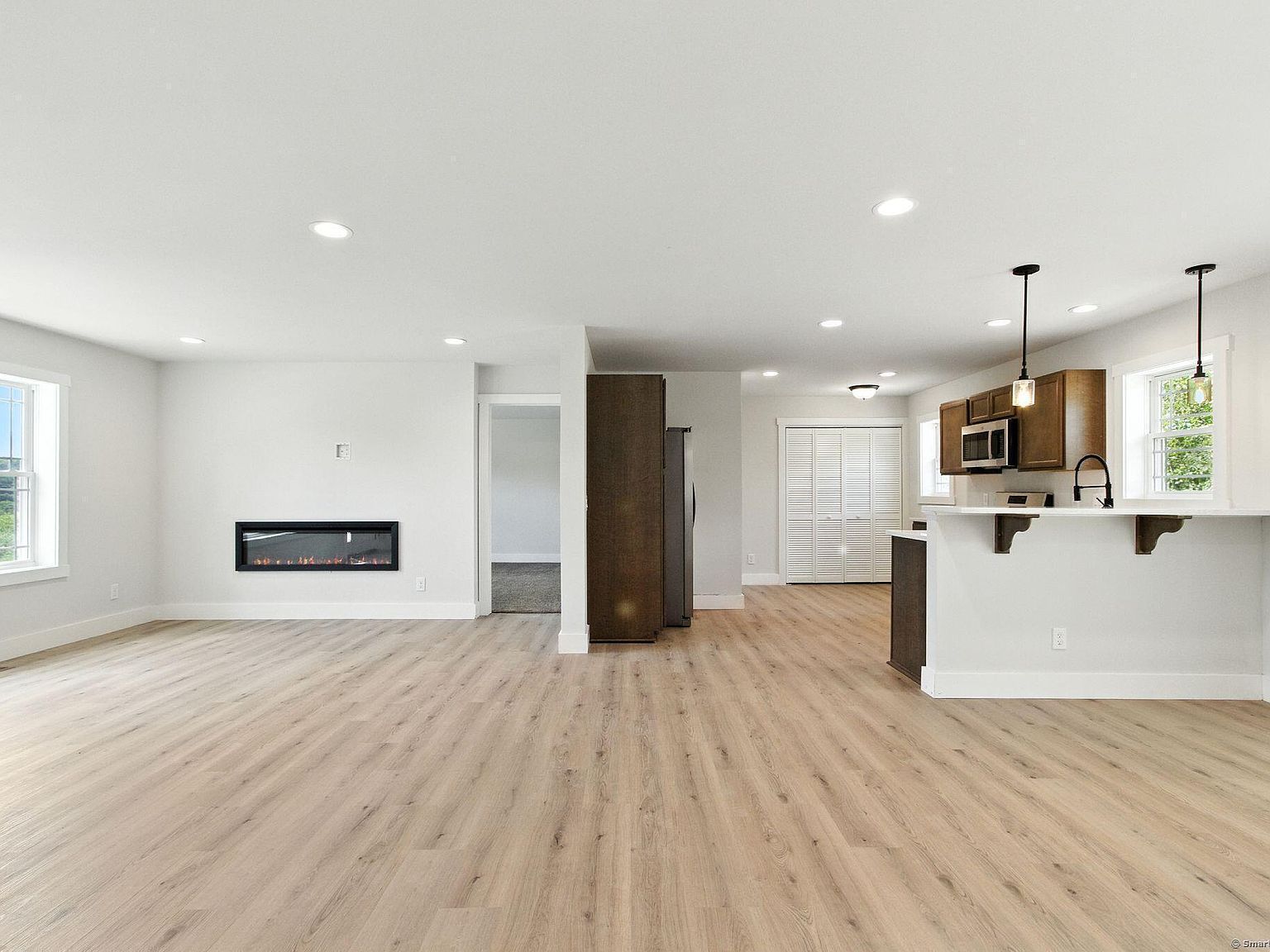 170 Darcangelo Dr Naugatuck, CT 06770 | Single Family