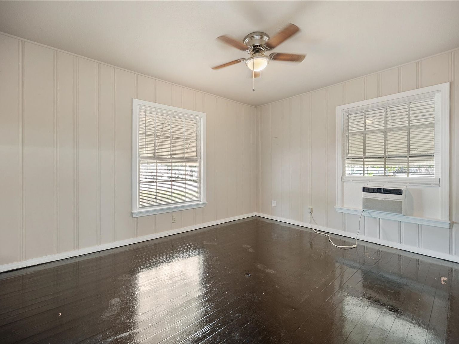 3837B Earl St Fort Worth, TX 76111  | Single Family