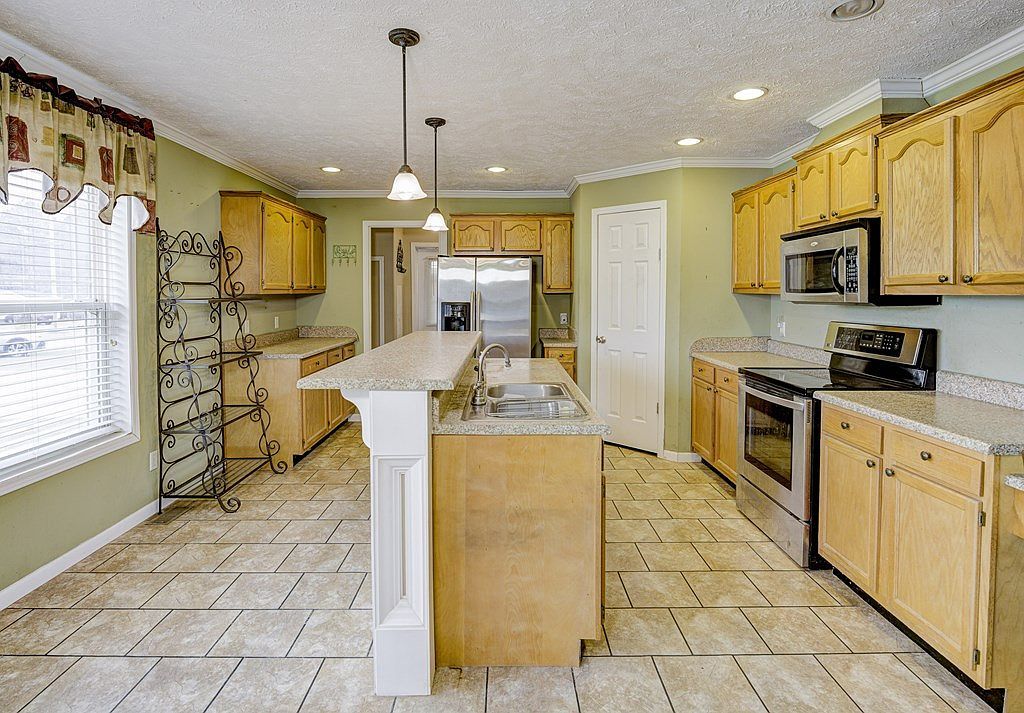 300 Grey Creek Dr Vicksburg, MS 39183  | New build