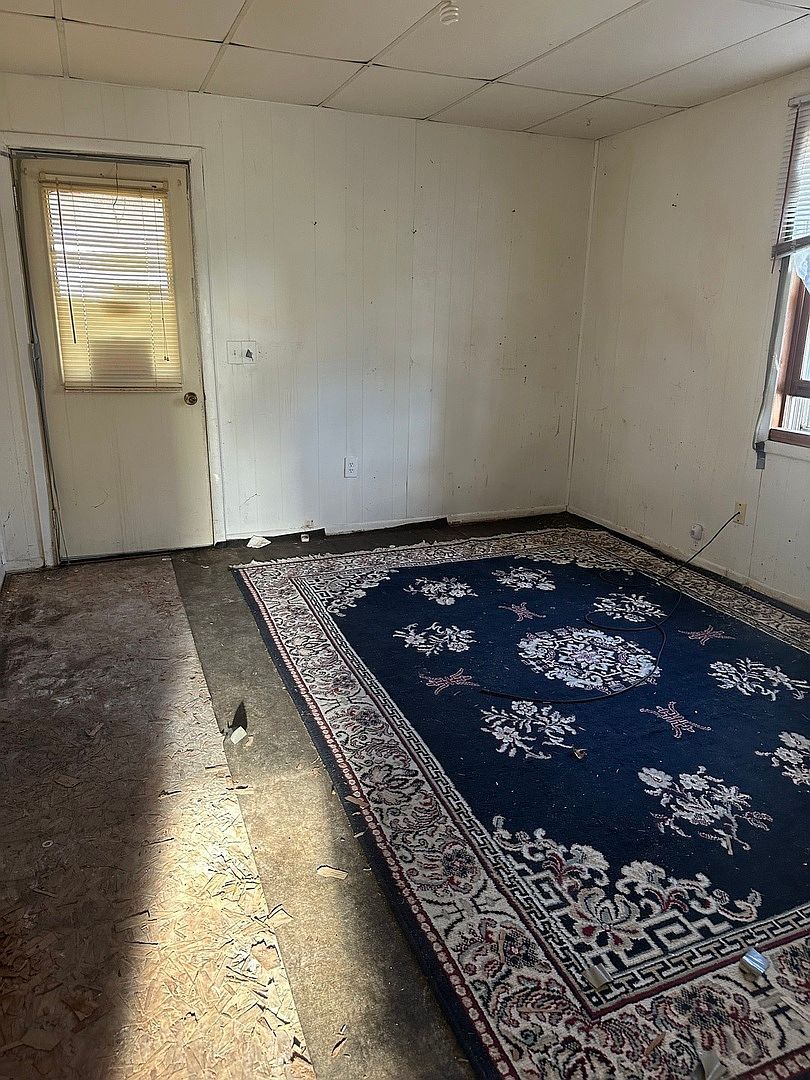 320 S Main St Atwood, IL 61913 | Single Family