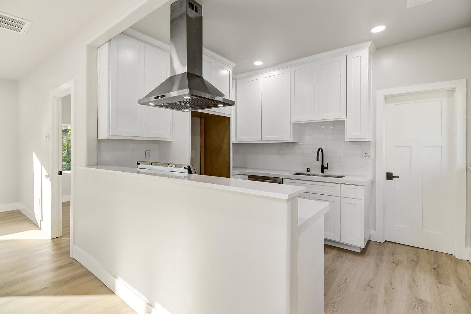 3989 Broadway Sacramento, CA 95817 | Single Family