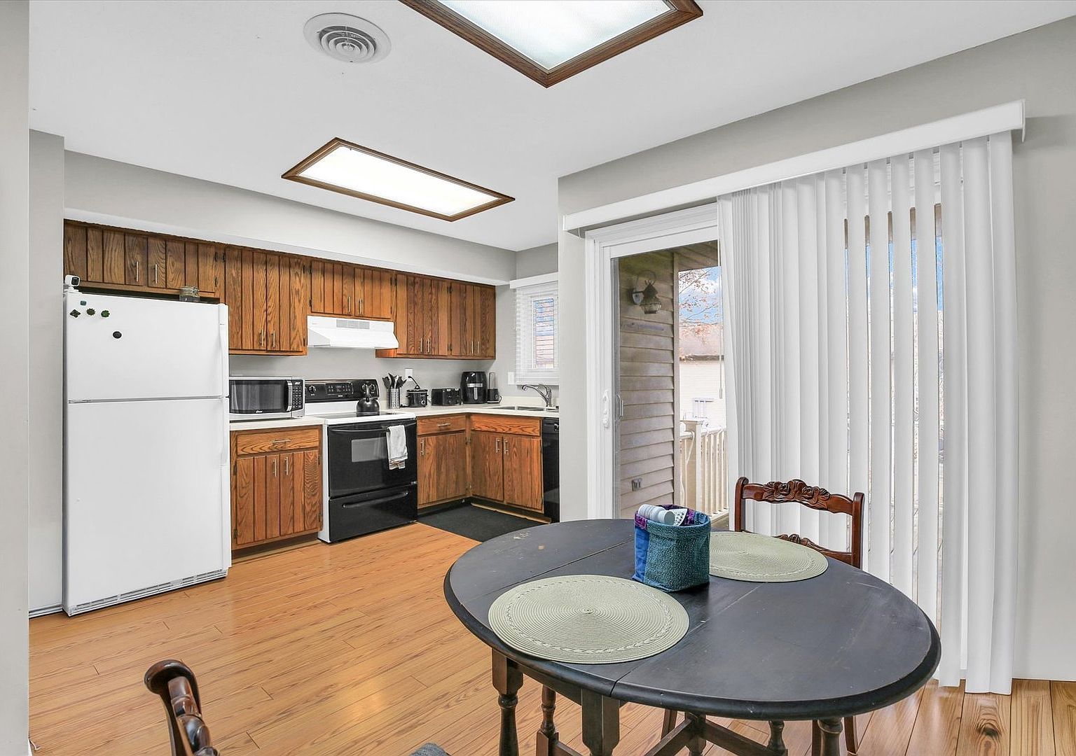 1802 Beck Dr APT 7 Urbana, IL 61802  | Condominium