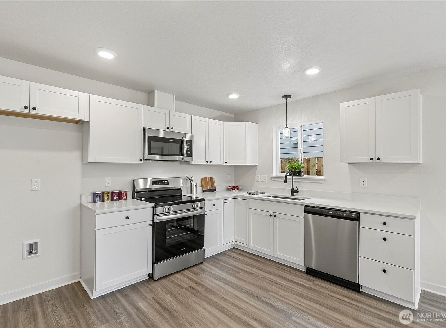 705 S 9th Ave Longview, WA 98632  | Single Family