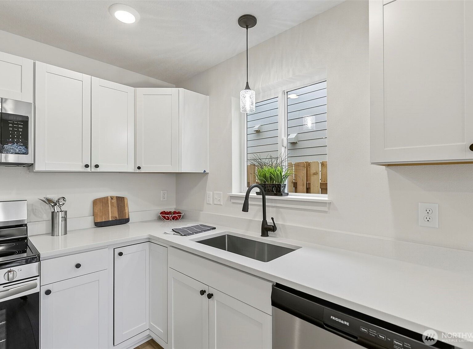 709 S 9th Ave Kelso, WA 98626  | Single Family