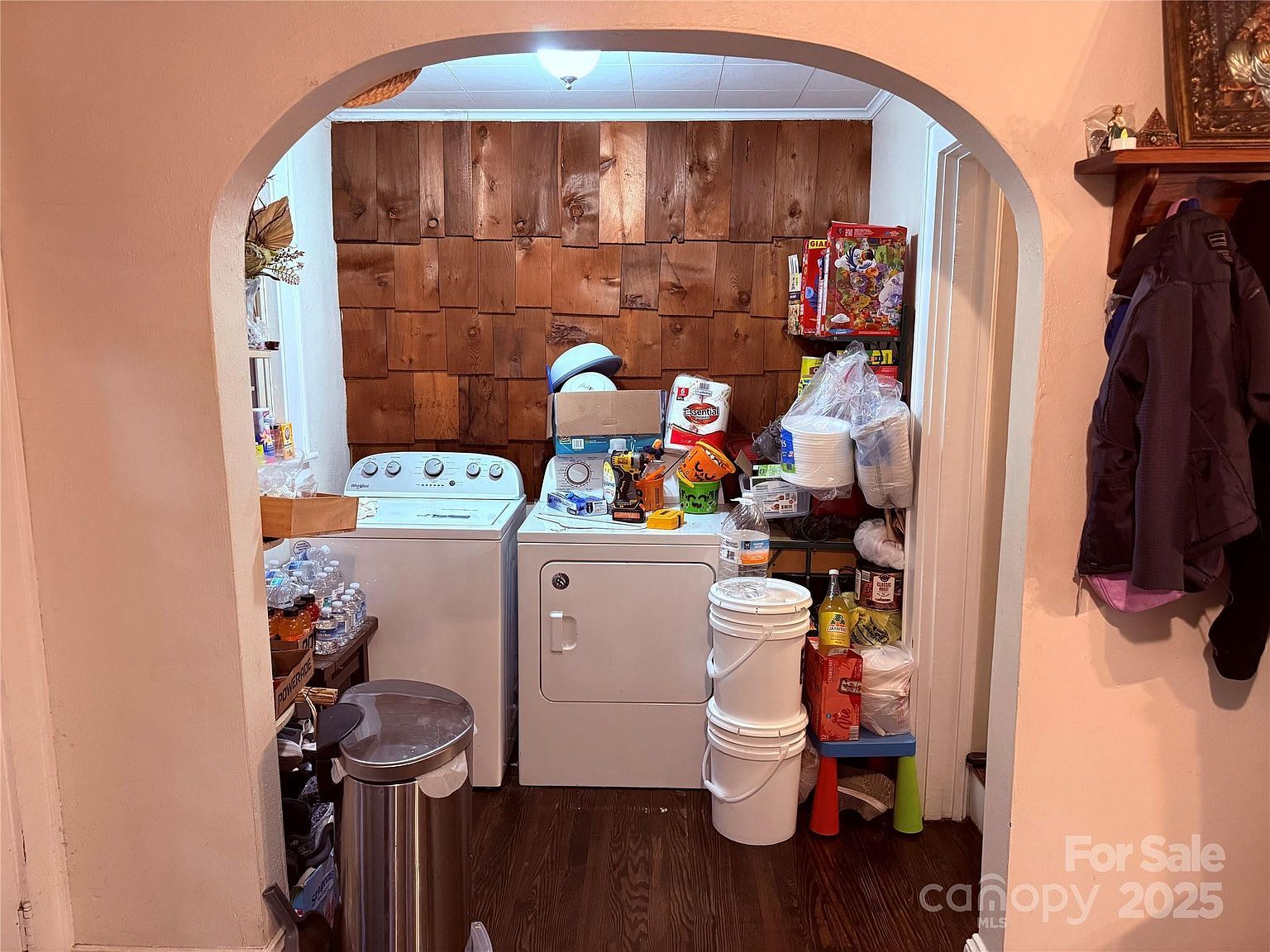 375 20th Ave NE Hickory, NC 28601  | Single Family