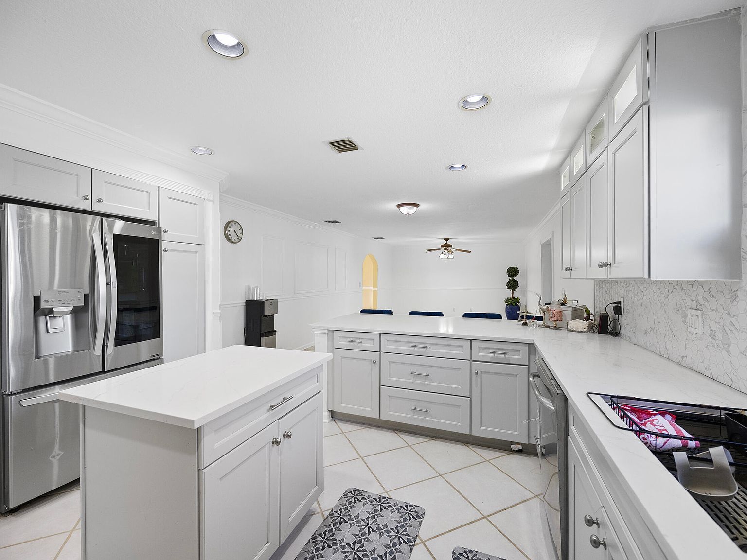 6934 Grapeview Blvd Loxahatchee, FL 33470  | Single Family