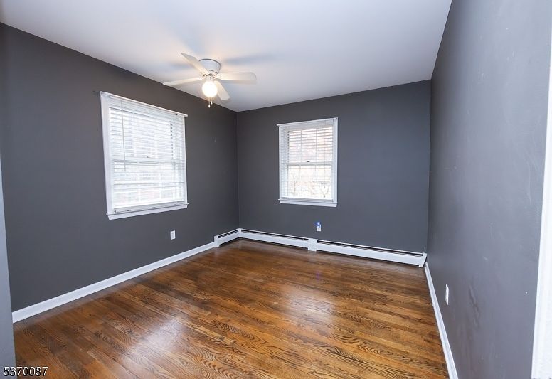 27 High Crest Dr Hamburg, NJ 07419  | Single Family