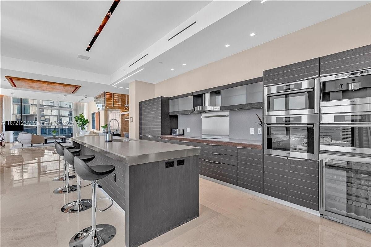 200 Biscayne Boulevard Way #PENTHOUSE 5401 Miami, FL 33131 | Condominium