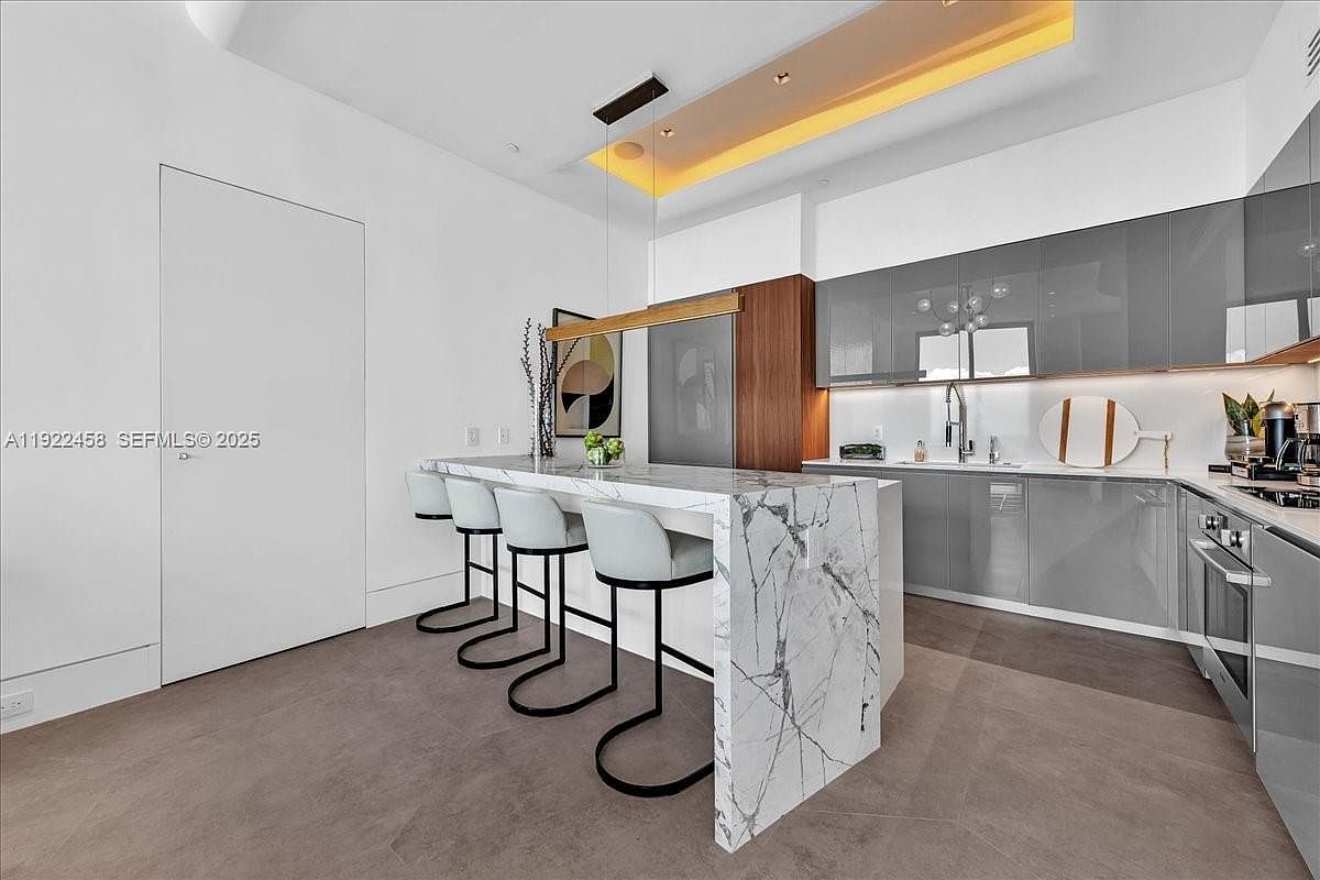 1300 S Miami Ave #UPH2 Miami, FL 33128  | Condominium