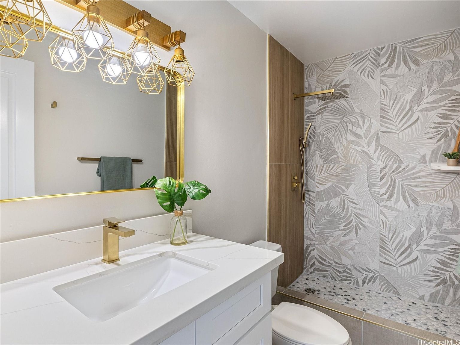 2122 Lime St APT 303 Honolulu, HI 96826 | Condominium