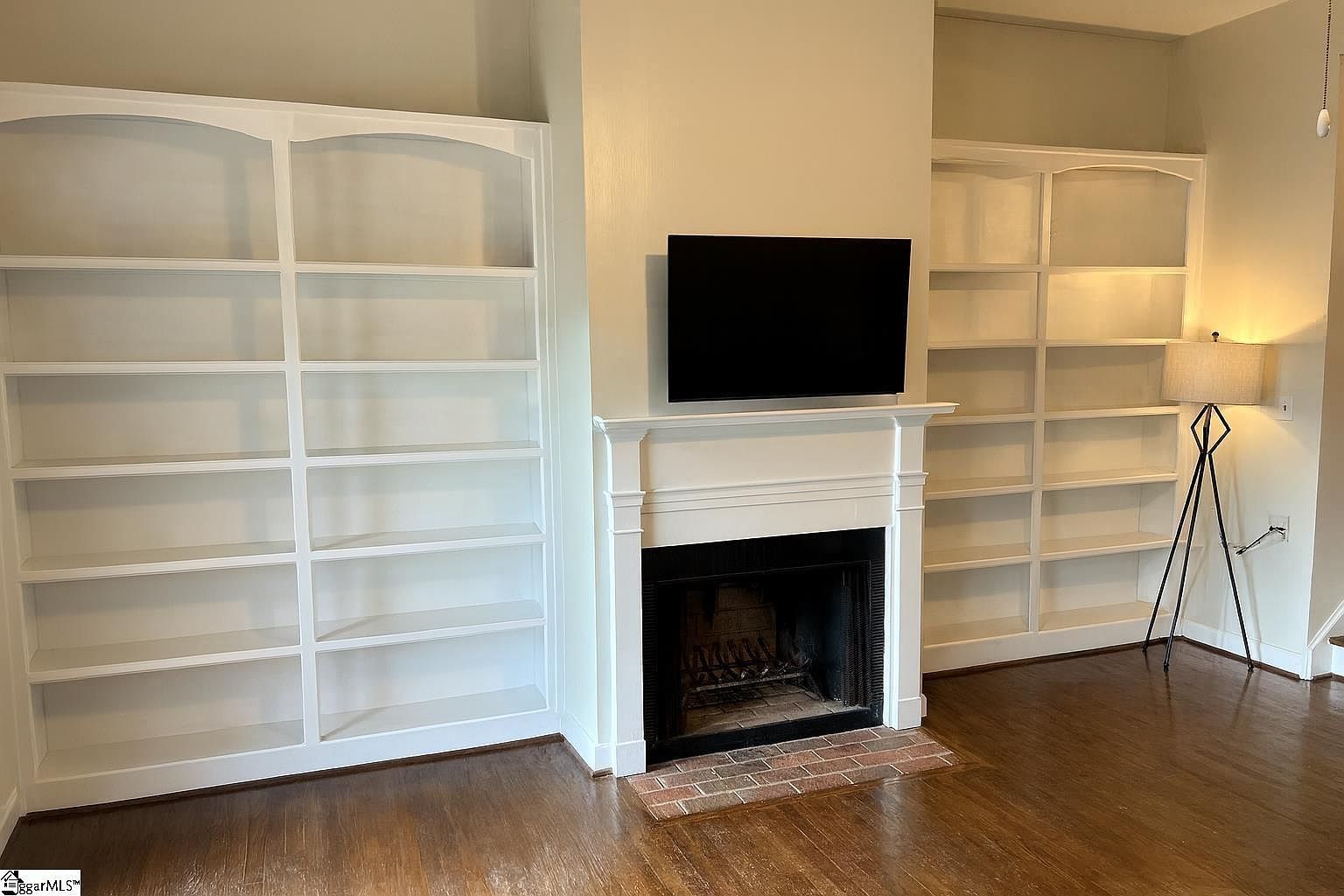 126 Avant St Spartanburg, SC 29302  | Condominium