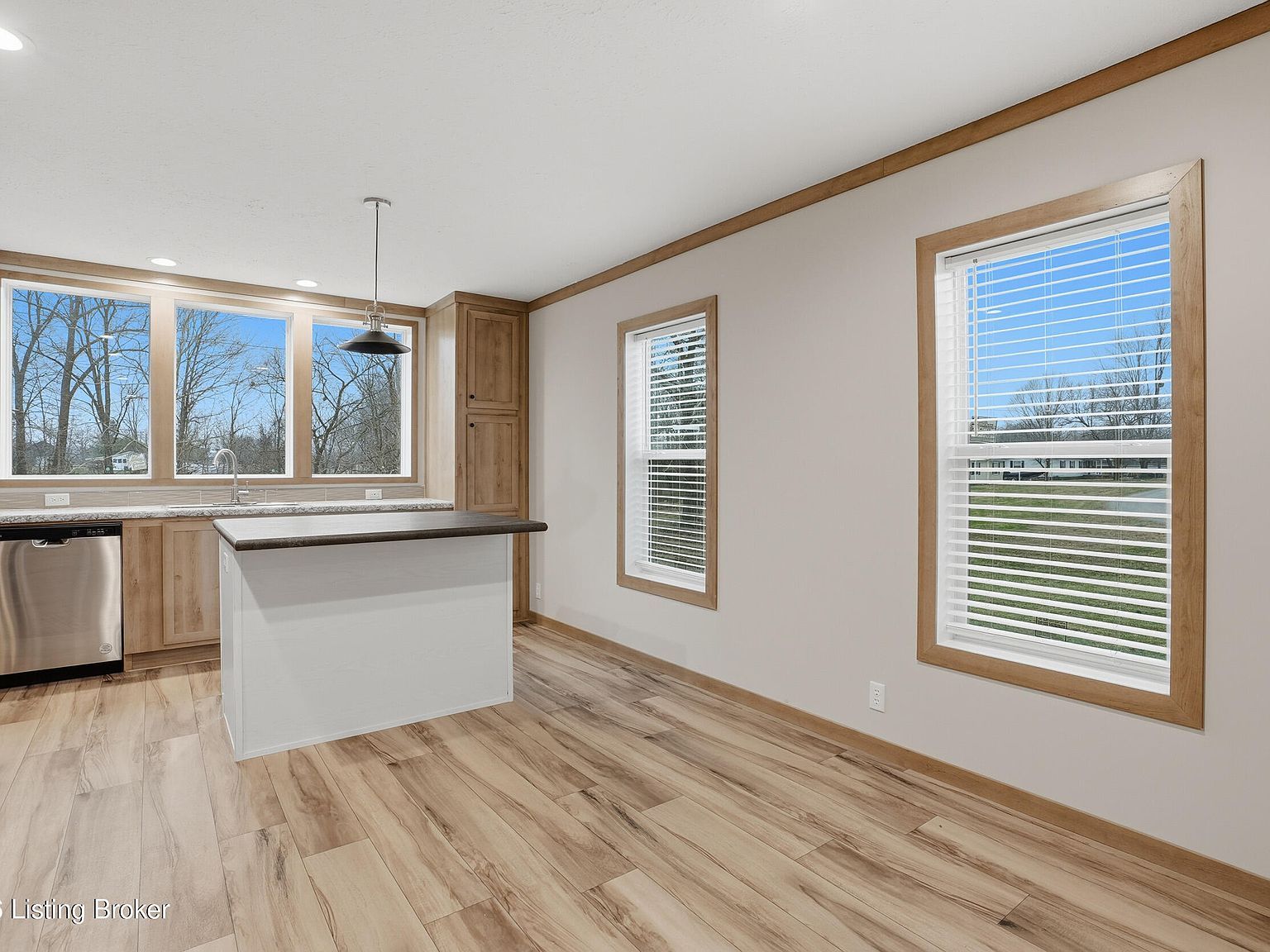 202 Red Bud Cir Taylorsville, KY 40071  | New build