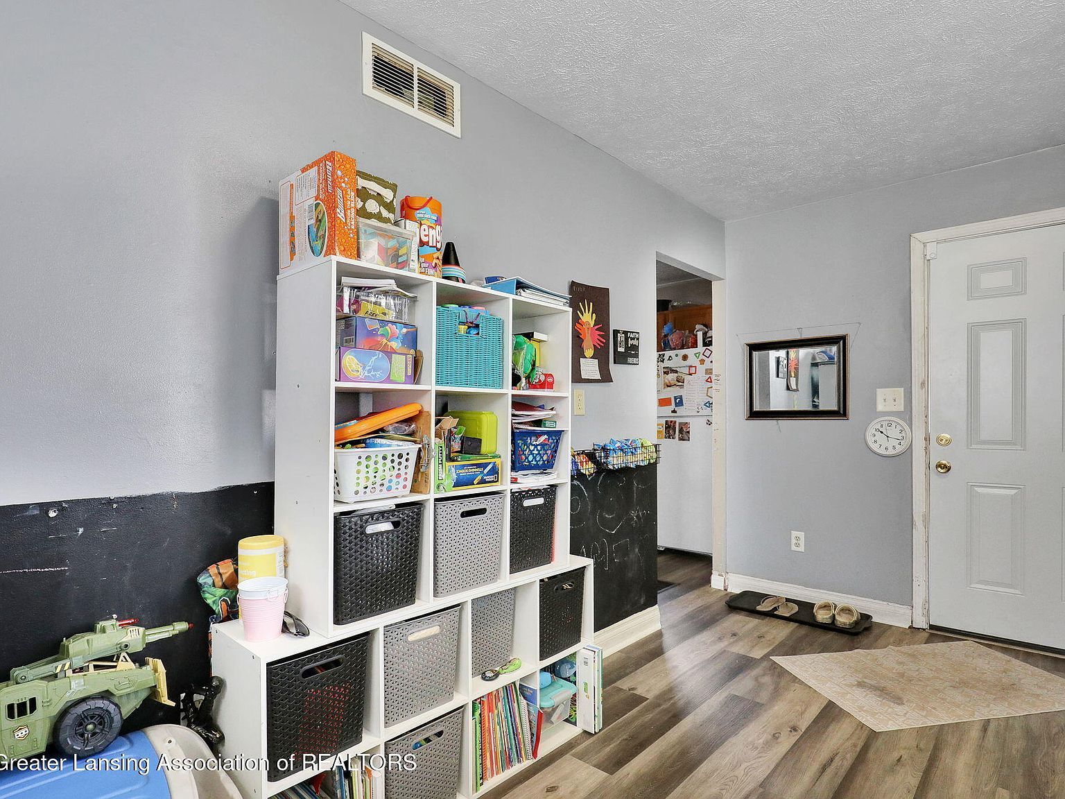 84 Lamora Ave Battle Creek, MI 49037  | Single Family