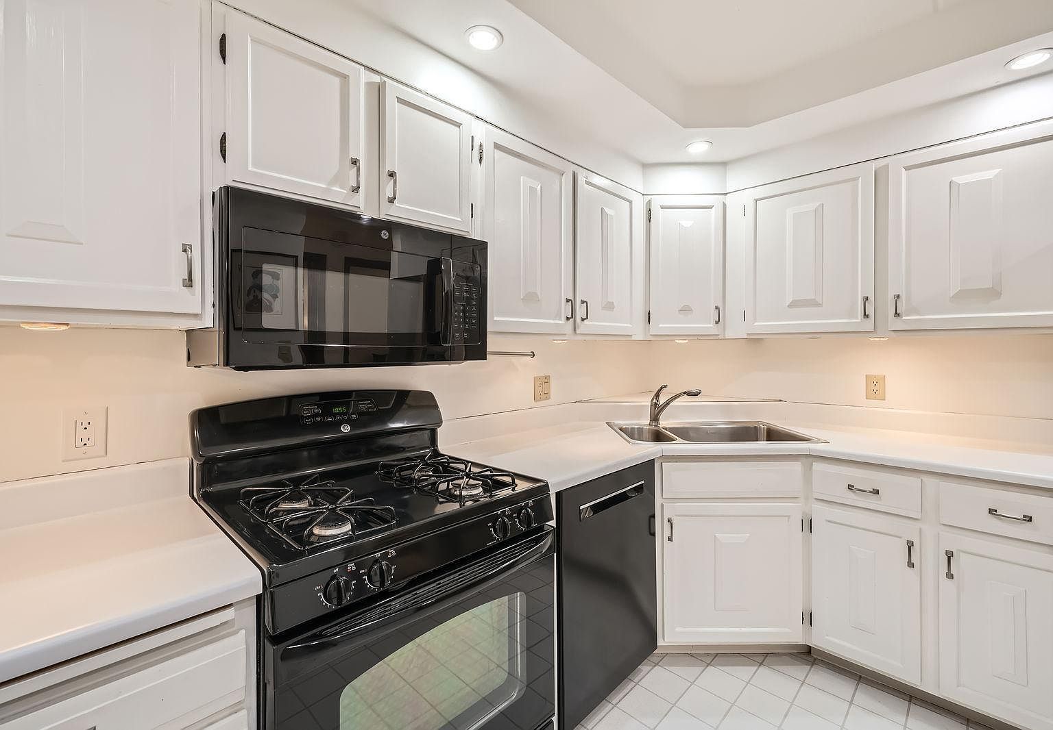 6710 Vernon Ave S APT 307 Minneapolis, MN 55436  | Condominium