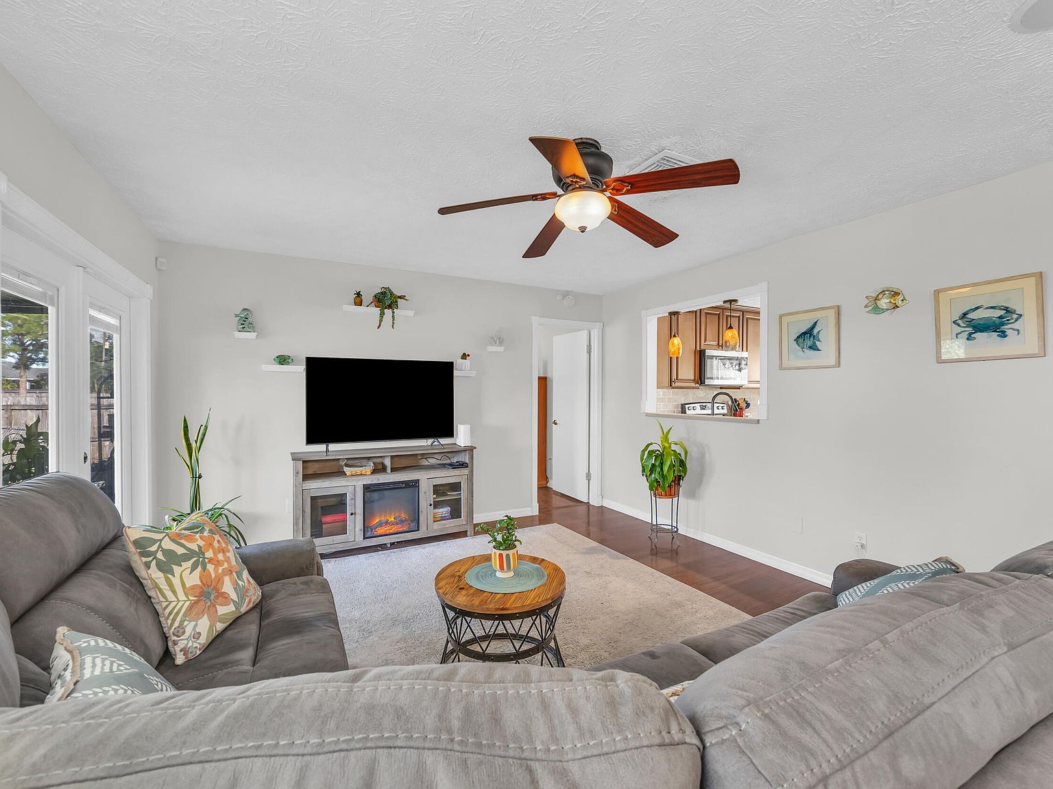 261 SW Chelsea Ter Port Saint Lucie, FL 34984 | Single Family