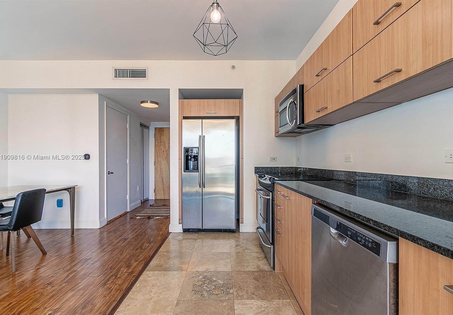 350 S Miami Ave APT 3914 Miami, FL 33130  | Condominium