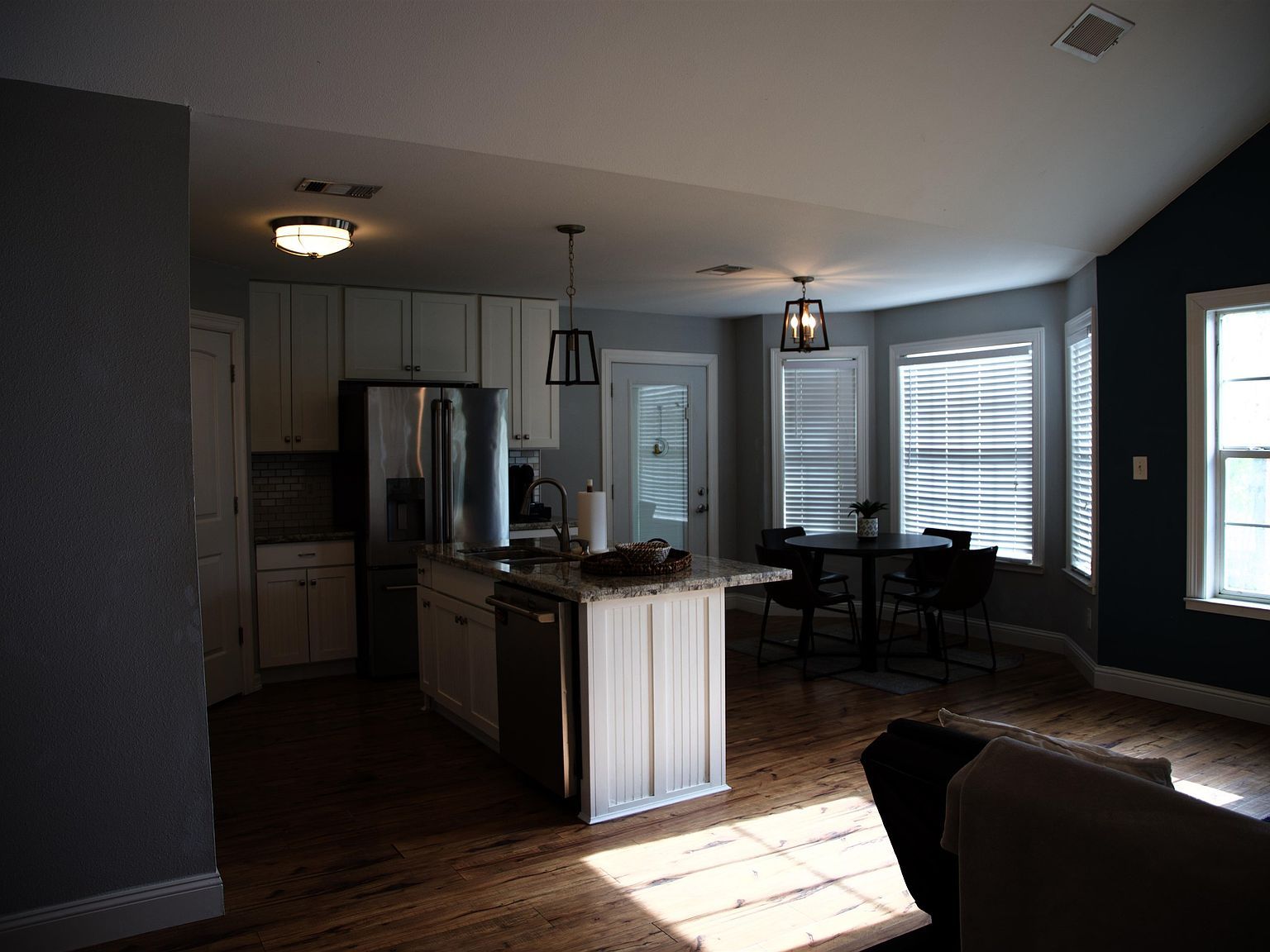 855 Goliad St Vidor, TX 77662  | Single Family