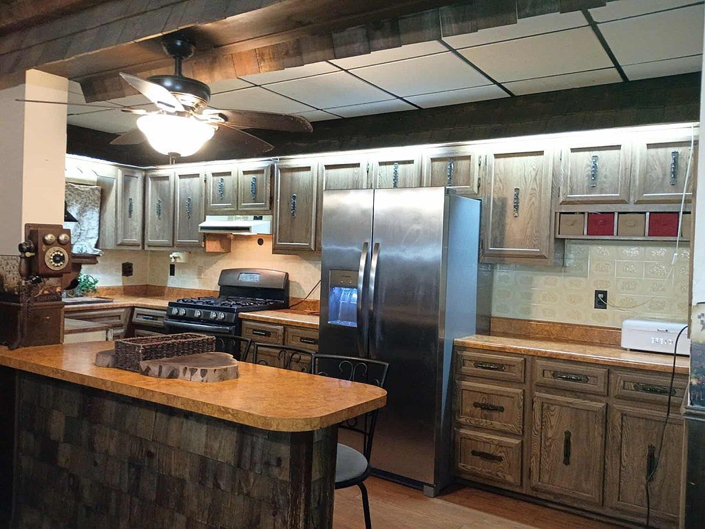 2400 2nd St Moundsville, WV 26041  | Single Family